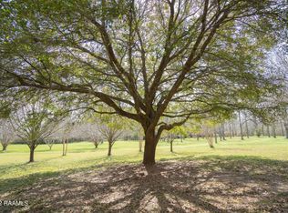 650 Hidden Hills Rd, Arnaudville, LA 70512