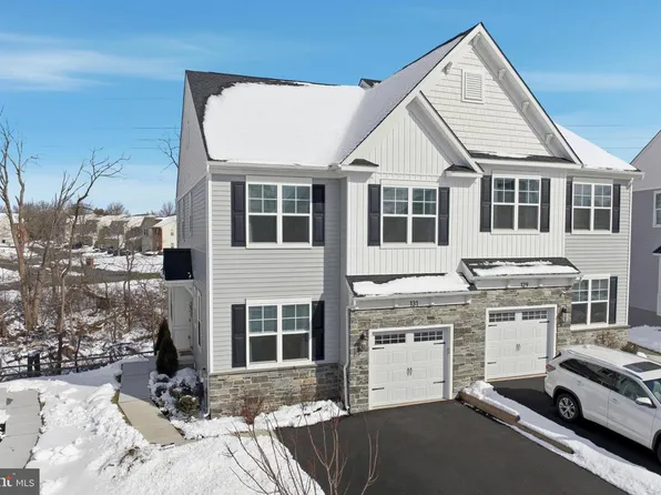 131 Charles Ln, Harleysville, PA 19438