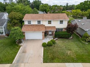 1407 Chadwick Dr, Normal, IL 61761