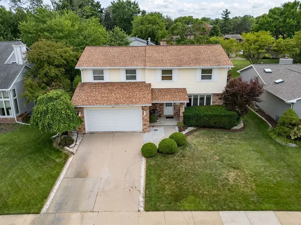 1407 Chadwick Dr, Normal, IL 61761