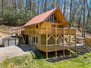 580 Red Dirt Rd, Newland, NC 28657