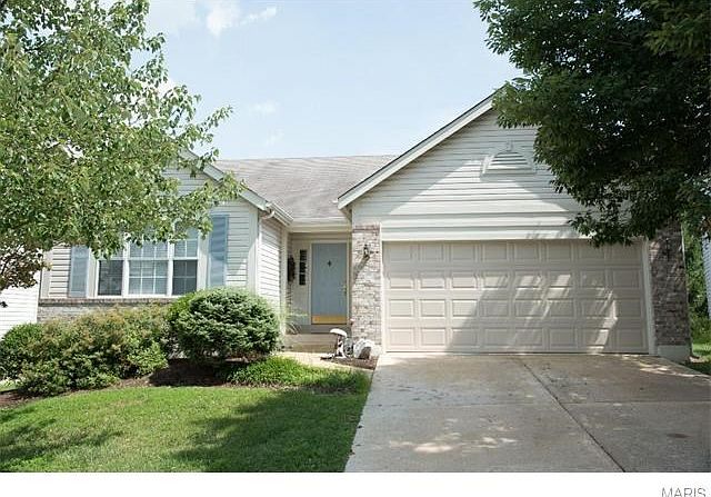 1st image of 16760 Hickory Crest Dr