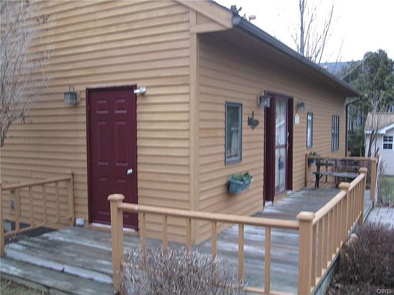3rd image of 1784 Mountainview Dr