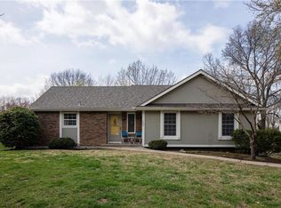 1009 SW 19th Street Ter, Blue Springs, MO 64015