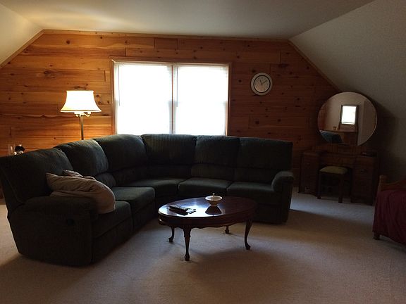 4th image of 1052 N Autumn Ln