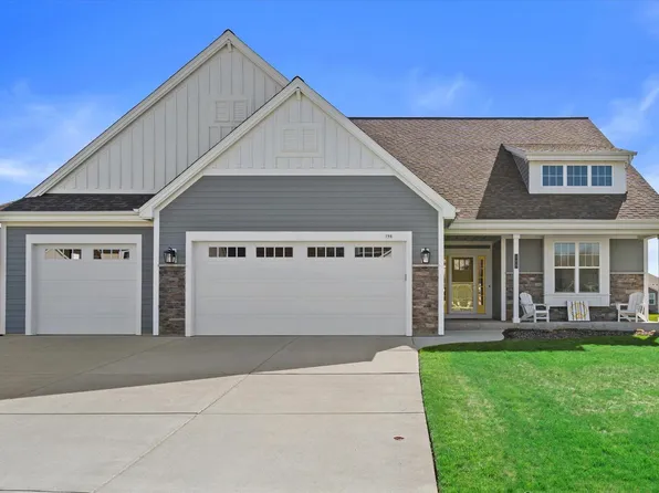 190 Mullberry LANE, Grafton, WI 53024