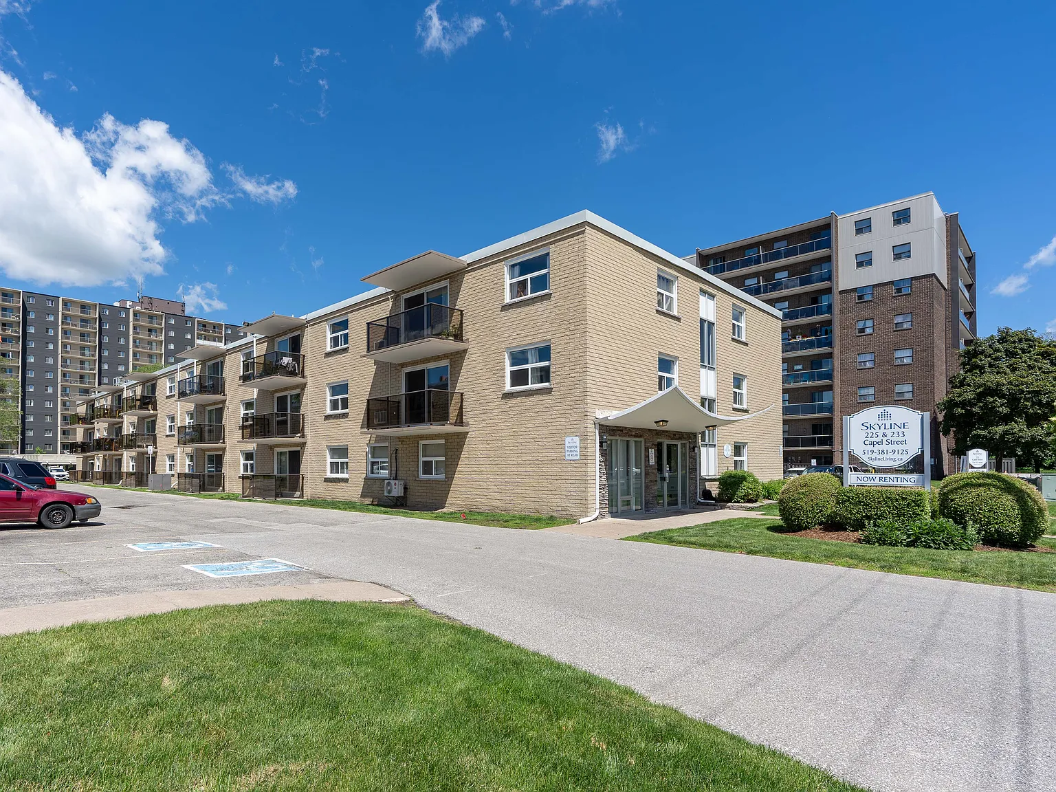 Kingsway Apartments — Photo 4