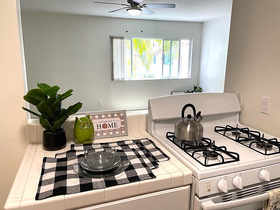 3rd image of 23135 Samuel St APT 10