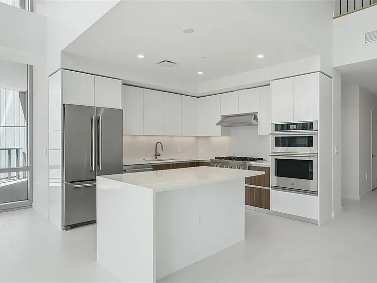 400 Central Ave #301 — Photo 13