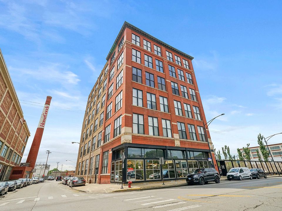 1st image of 1872 N Clybourn Ave APT 204
