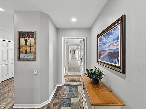 5th image of 9180 Southmont Cv APT 206