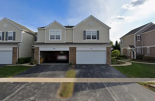610 Springbrook Trl N Photo 1