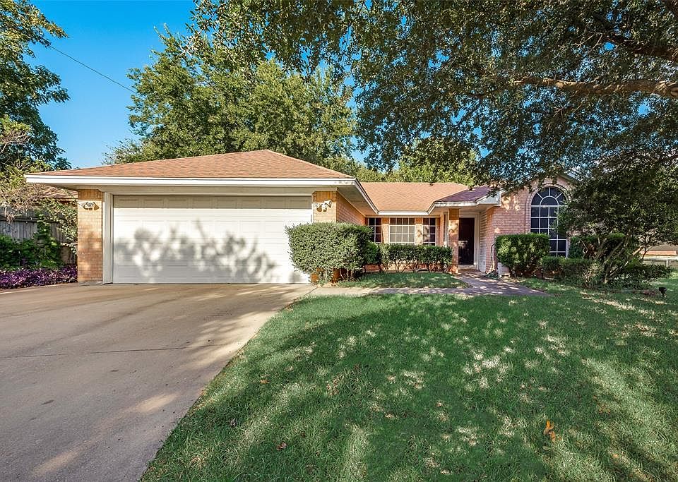 1st image of 216 Willana Ct