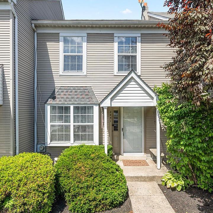 1st image of 2451 Norrington Dr