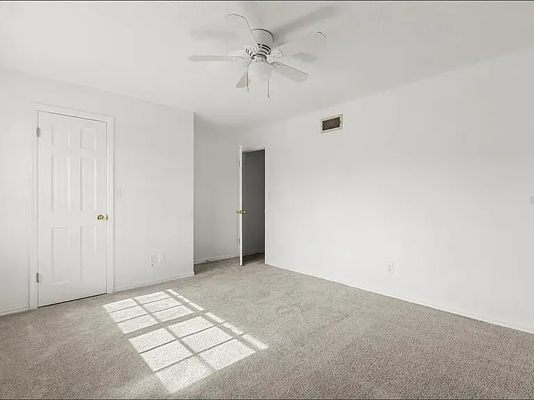 2250 S Palmetto Ave #I11 — Photo 17