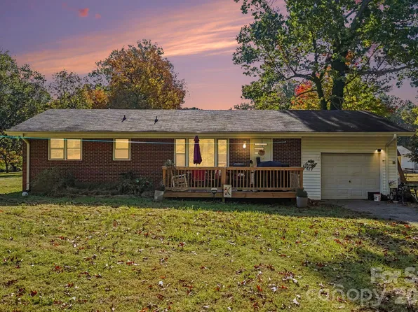 1224 Beachnut Ln, Salisbury, NC 28146
