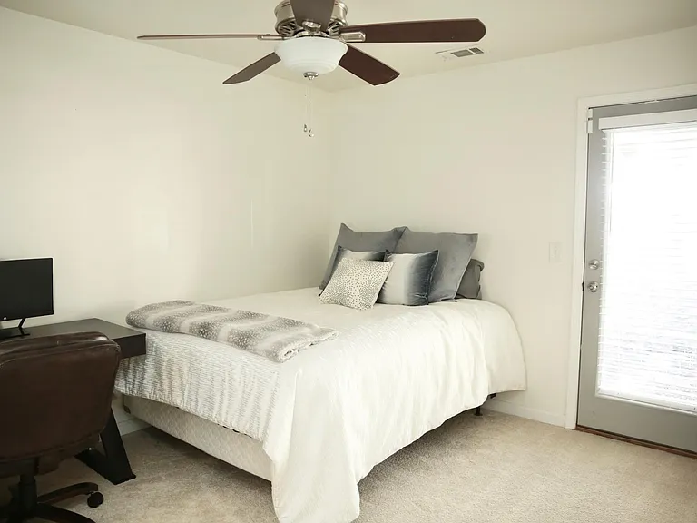 3054 Liberty Way NW — Photo 8