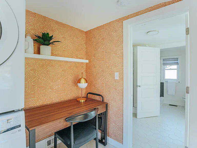 1023 King St — Photo 20