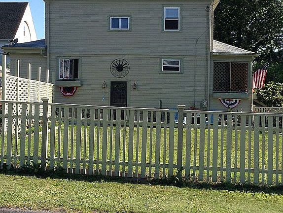 27 Browne Street, Cranston