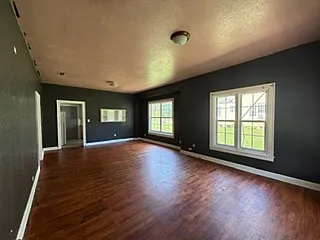 3140 Judson St — Photo 6