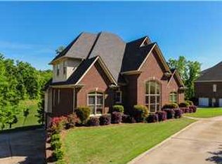 8715 Carrington Lake Rdg, Trussville, AL 35173