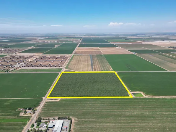 Avenue 120, Pixley, CA 93256