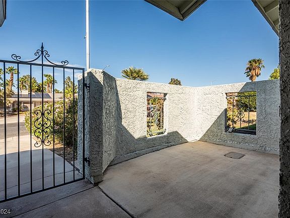 4th image of 6465 Kell Ln