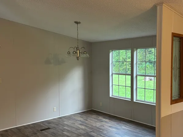 1982 Ten Mile Bay Rd, Nashville, GA 31639
