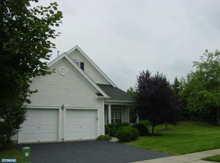 2 Pinflower Ln, West Windsor, NJ 08550