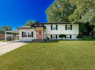 2302 Cornwell Dr, Jeffersonville, IN 47130
