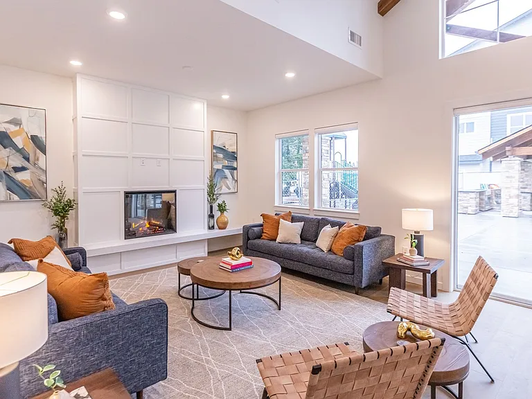 Pacific Valley Apartments — Photo 46