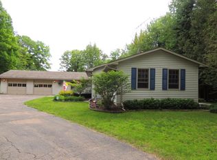 W2699 Borderline Rd, Porterfield, WI 54159