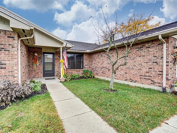3rd image of 6212 Karlsridge Dr