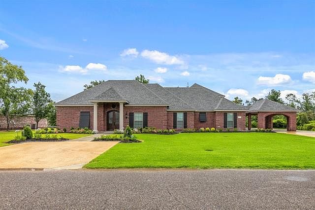 125 Merlot Dr Lake Charles La 70611 Zillow