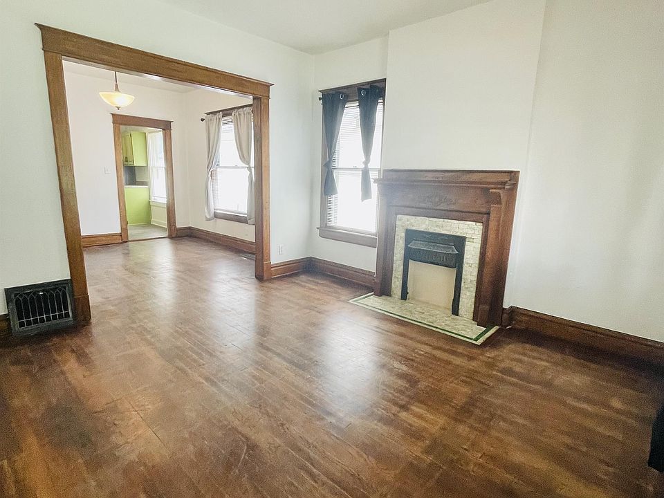 1st image of 303 N Jackson Ave