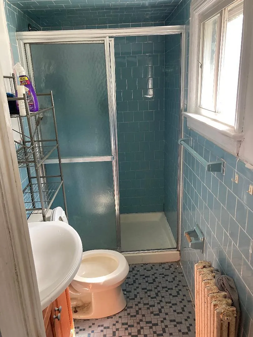 5 bed, 2000 sqft, $3,795 — Photo 3