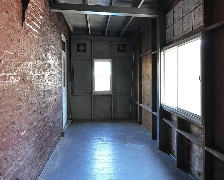 2638 W Iowa St #1R — Photo 13