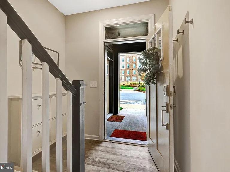 45133 Kincora Dr — Photo 9