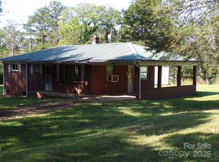 8638 Rhodhiss Rd, Connelly Springs, NC 28612