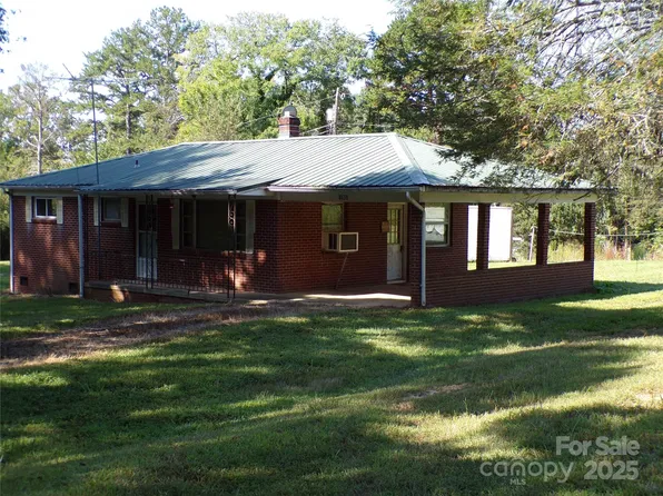 8638 Rhodhiss Rd, Connelly Springs, NC 28612