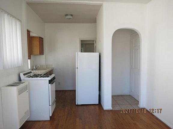 5th image of 20 Rose Ave APT 1