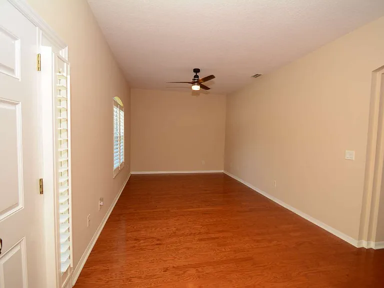 36 Reidsville Dr — Photo 3
