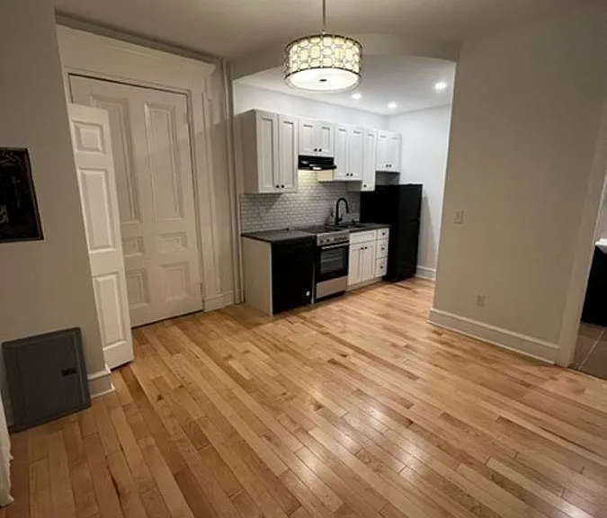 1711 Spruce St #2M — Photo 2