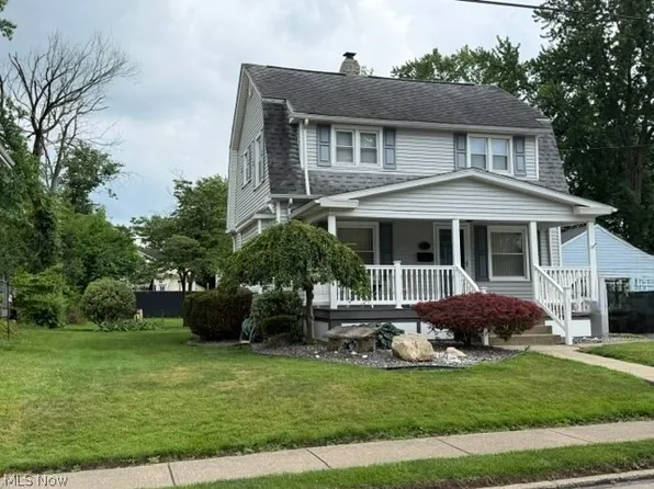 47 W Water St, Hubbard, OH 44425