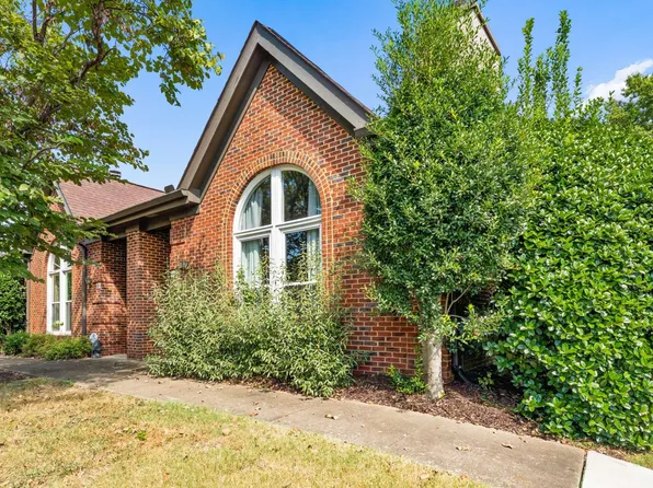 100 Highland Villa Dr, Nashville, TN 37211