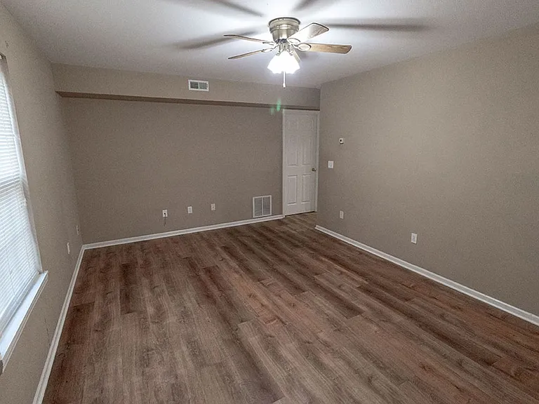 1530 Florence Dr — Photo 10