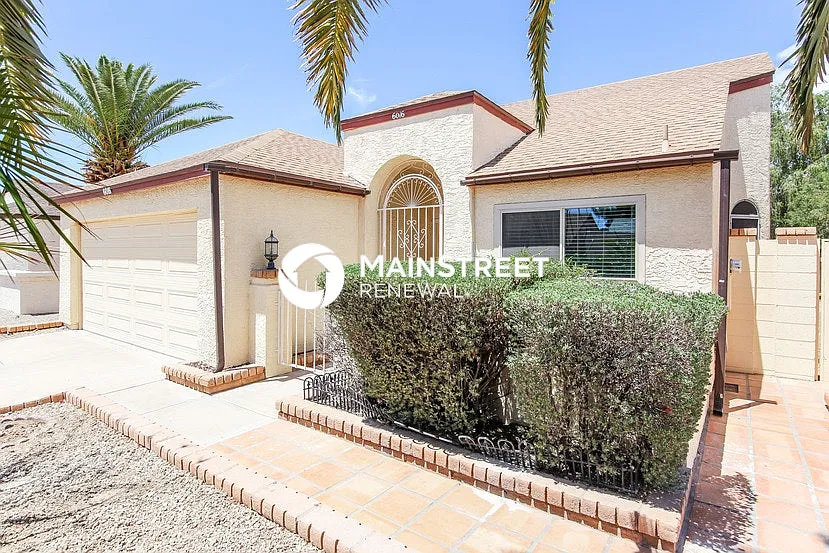 6016 W Desert Cove Ave — Photo 2