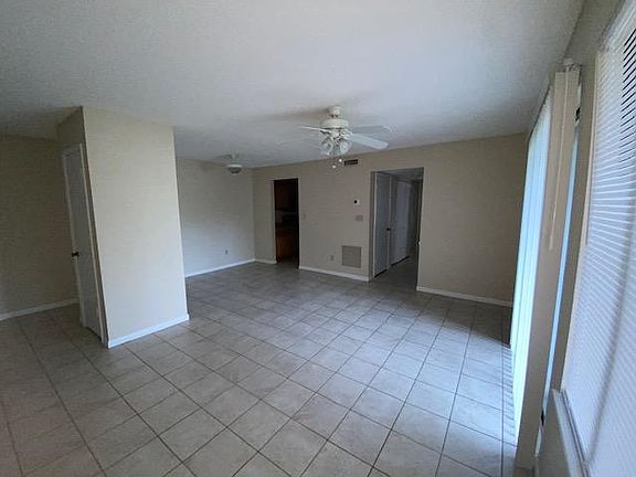 3rd image of 3580 Sable Palm Ln Unit D