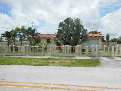 10700 SW 62nd Ter, Miami, FL, 33173