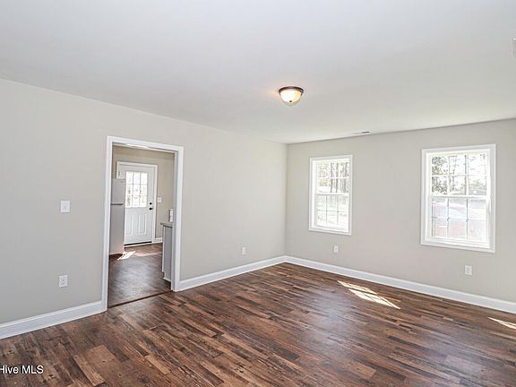 4th image of 4045 S Hathaway Boulevard